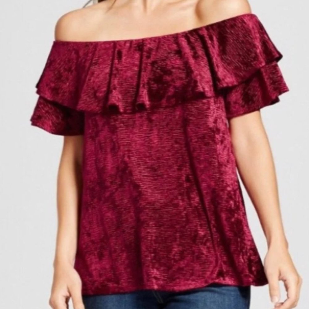 KNOX ROSE crushed red velvet off the shoulder ruffle accent top - Picture 1 of 6